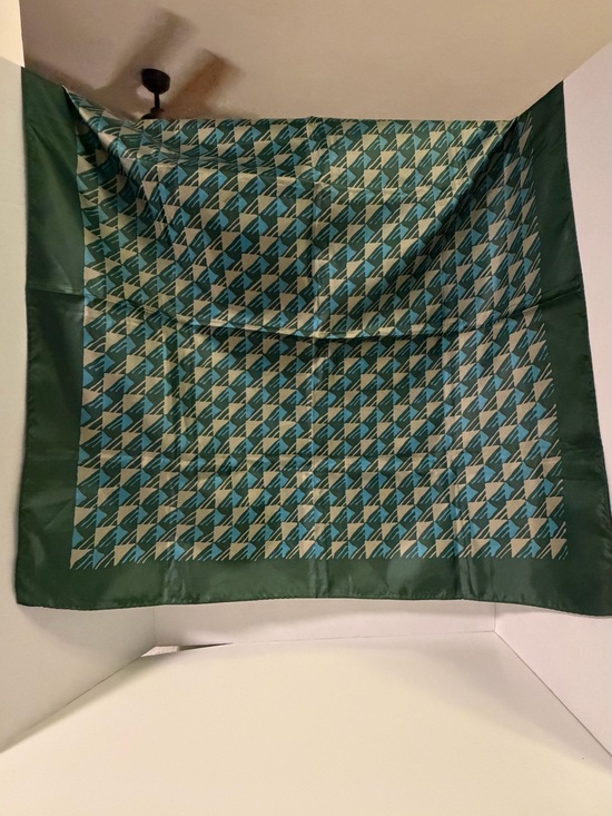 Totes Accessories - 1970s Totes Rain Scarf Water Repellent Green and Teal Geometric Scarf